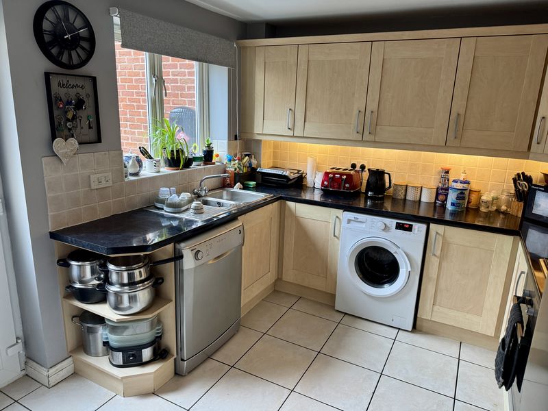 Photo 1- click for photo gallery